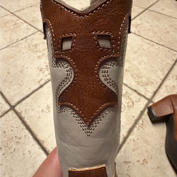 Vintage inspired Vegan Western Cowgirl Boots Brown & Cream - Retro Rodeo Style - Picture 9 of 13